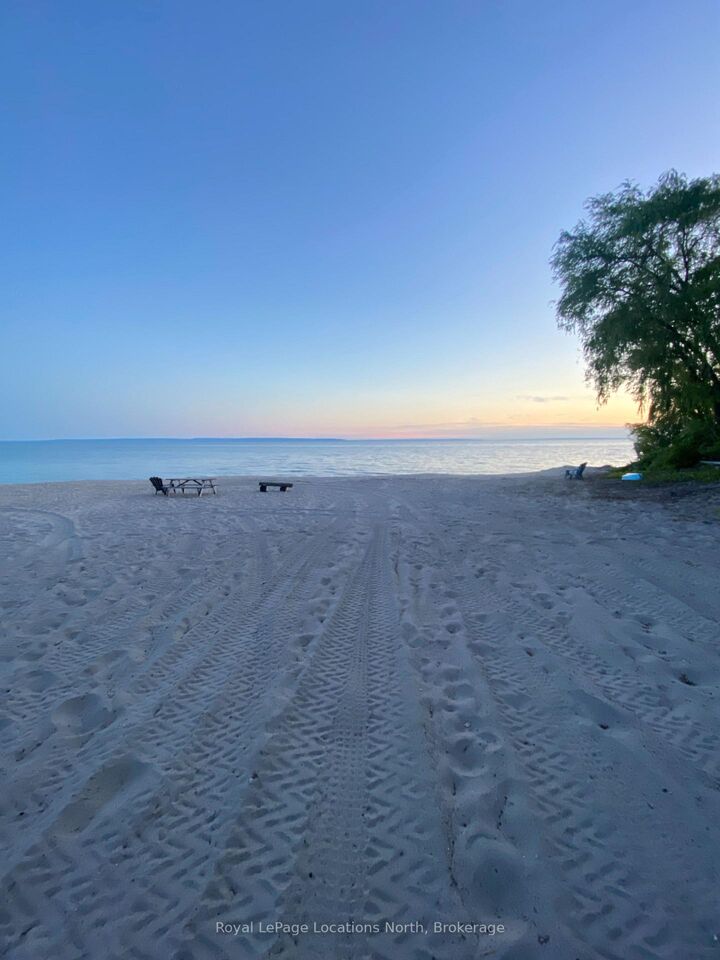 Property Photo: 1204 Tiny Beaches Road North Road N ON L9M 0H7