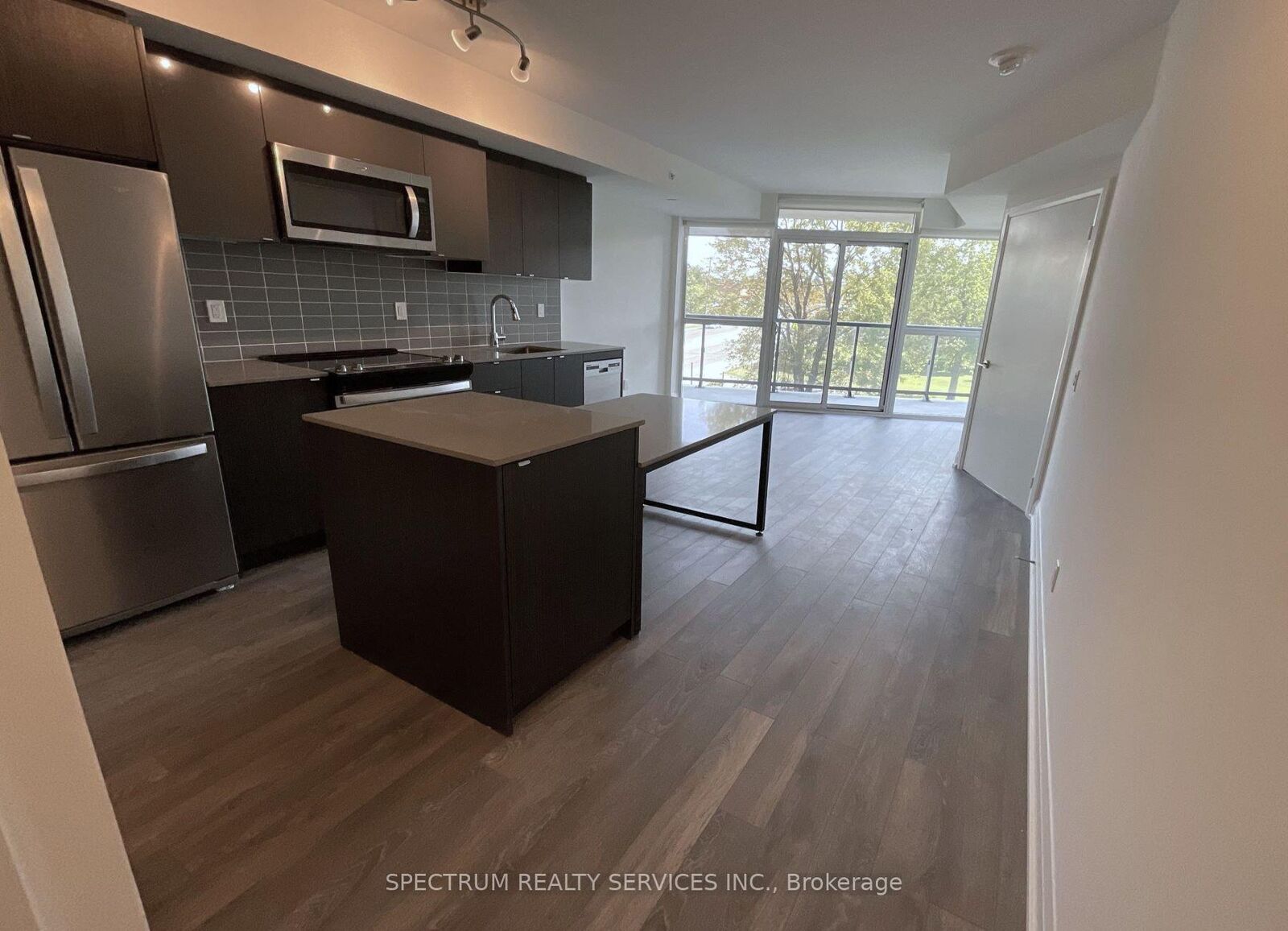 Photo de la propriété:  1461 Lawrence Avenue W 306  ON M6L 0A6 