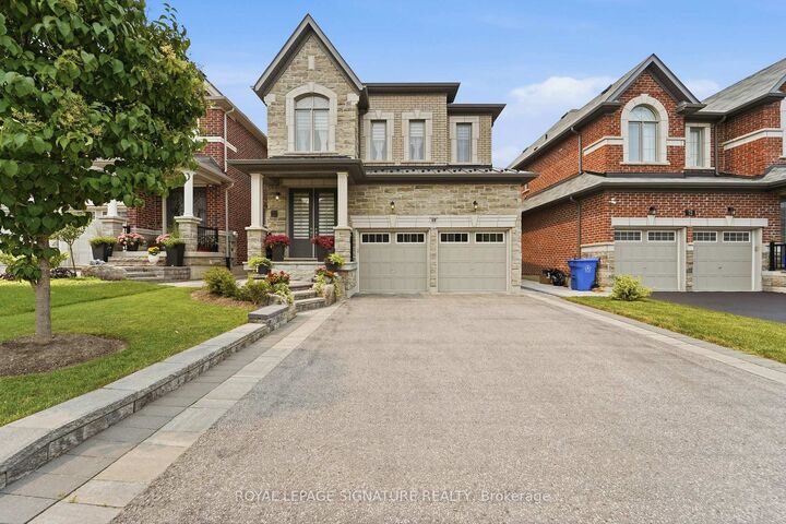 Property Photo: 68 Duggan Street ON L4G 0Y8