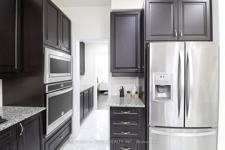 134 Dundonnell Place — photo 1