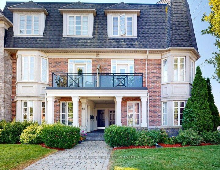 Property Photo:  85 Albani Street #3  ON M8V 1X3 