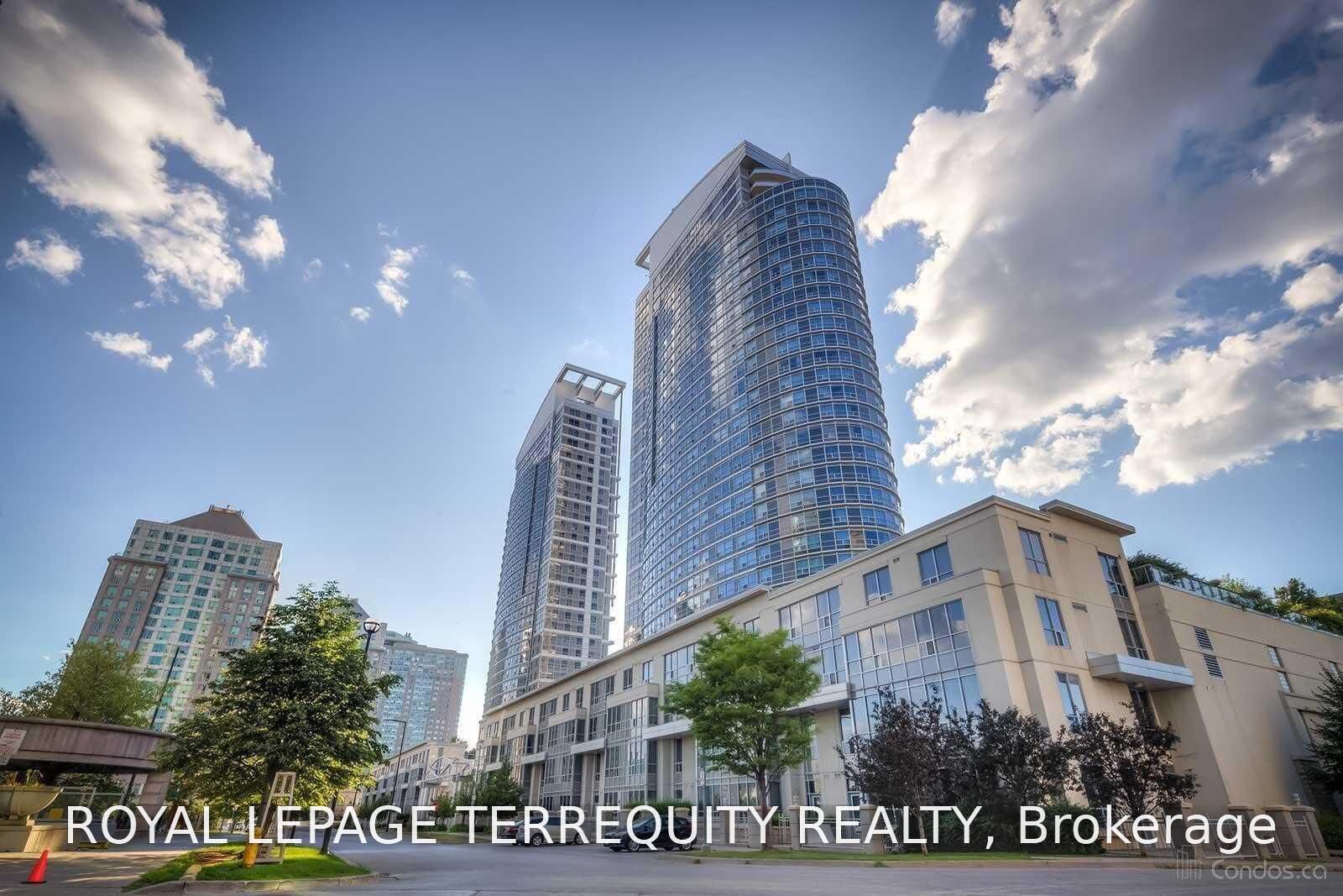 Property Photo:  36 Lee Centre Drive Th108  ON M1H 3K2 