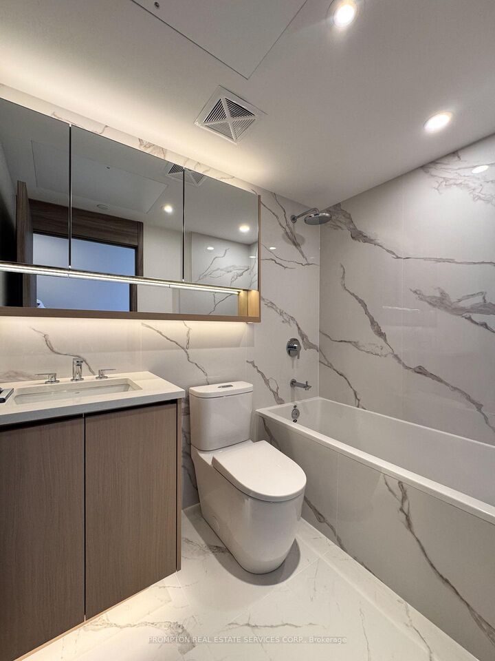 Property Photo: 75 Billes Heights 1709 ON M2K 0J8