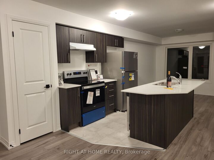 Property Photo: 23 Fairlane Avenue ON L9J 0N1