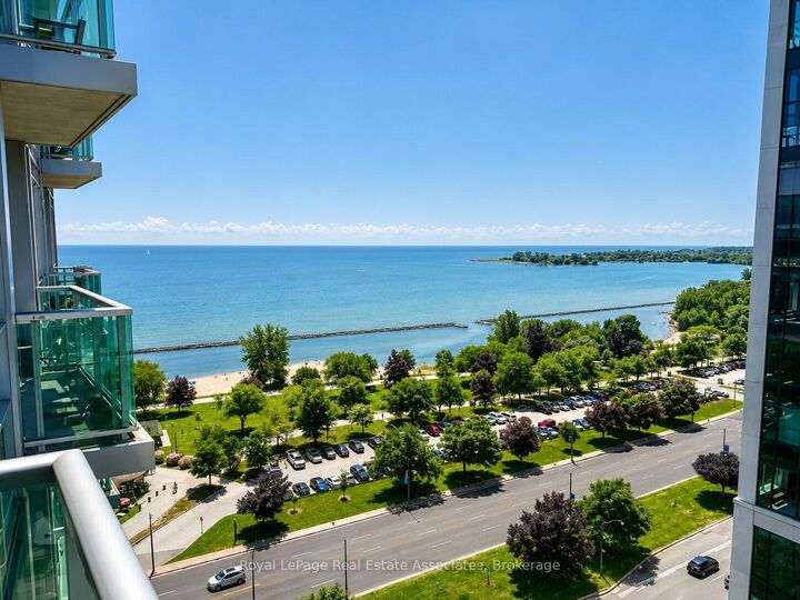Property Photo: 1910 Lake Shore Boulevard W 1501 ON M6S 1A2