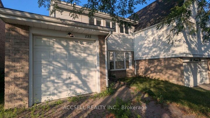 135 Placentia Boulevard — photo 1