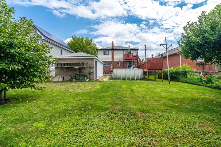 Property Photo: 374 Upper Wentworth Street W ON L9A 4T5
