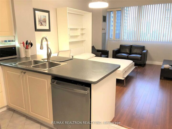 Property Photo:  555 Yonge Street 508  ON M4Y 3A6 