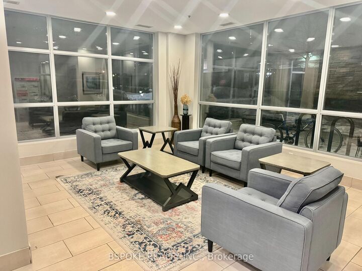 Property Photo:  2464 Weston Road 808  ON M9N 0A2 