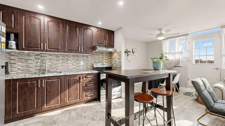 Property Photo:  100 Dundalk Drive 809  ON M1P 4V2 