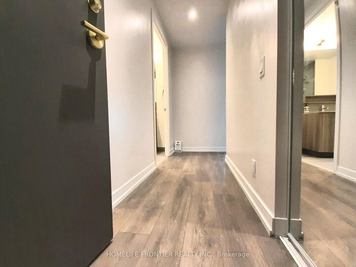 Property Photo: 898 Portage Parkway 5906 ON L4K 0J6