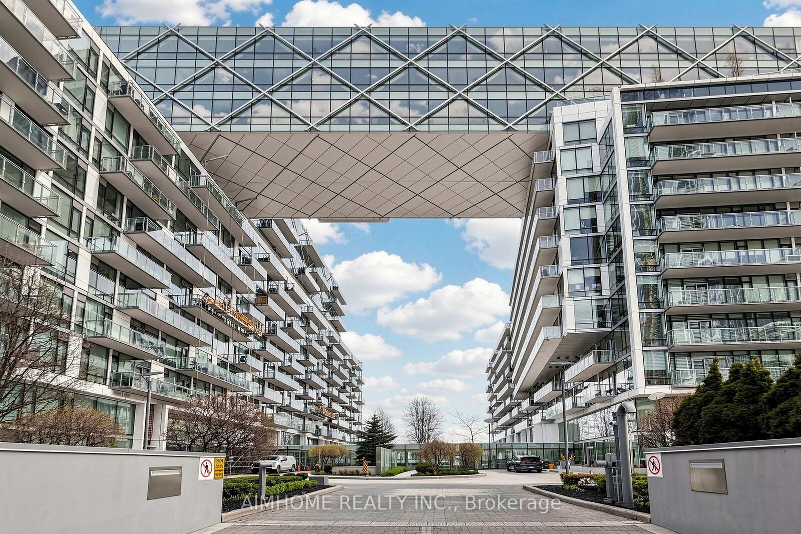 Property Photo: 39 Queens Quay 328 ON M5E 0A4