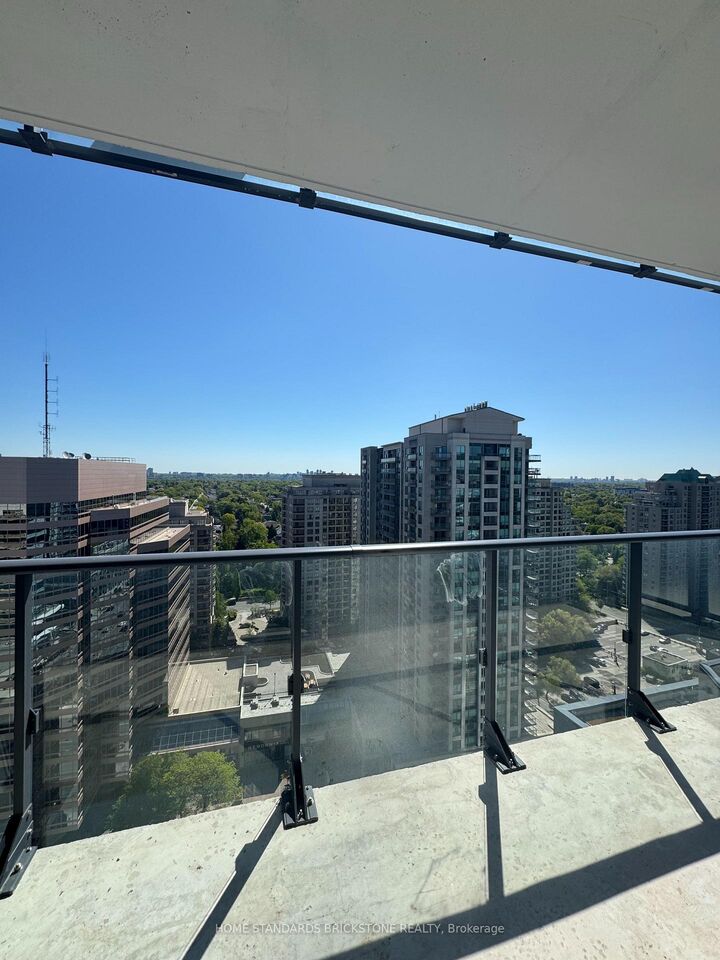 Property Photo:  15 Ellerslie Avenue 2001  ON M2N 0L7 