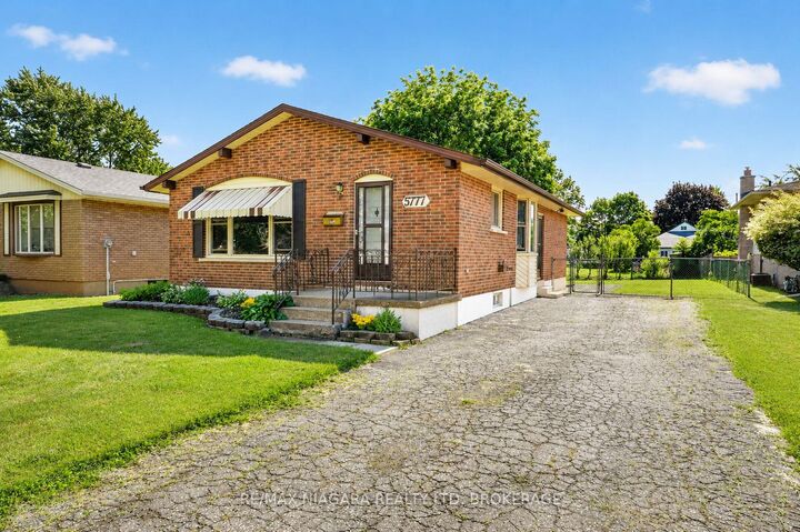 Property Photo: 5777 Sunnylea Crescent ON L2G 2S1