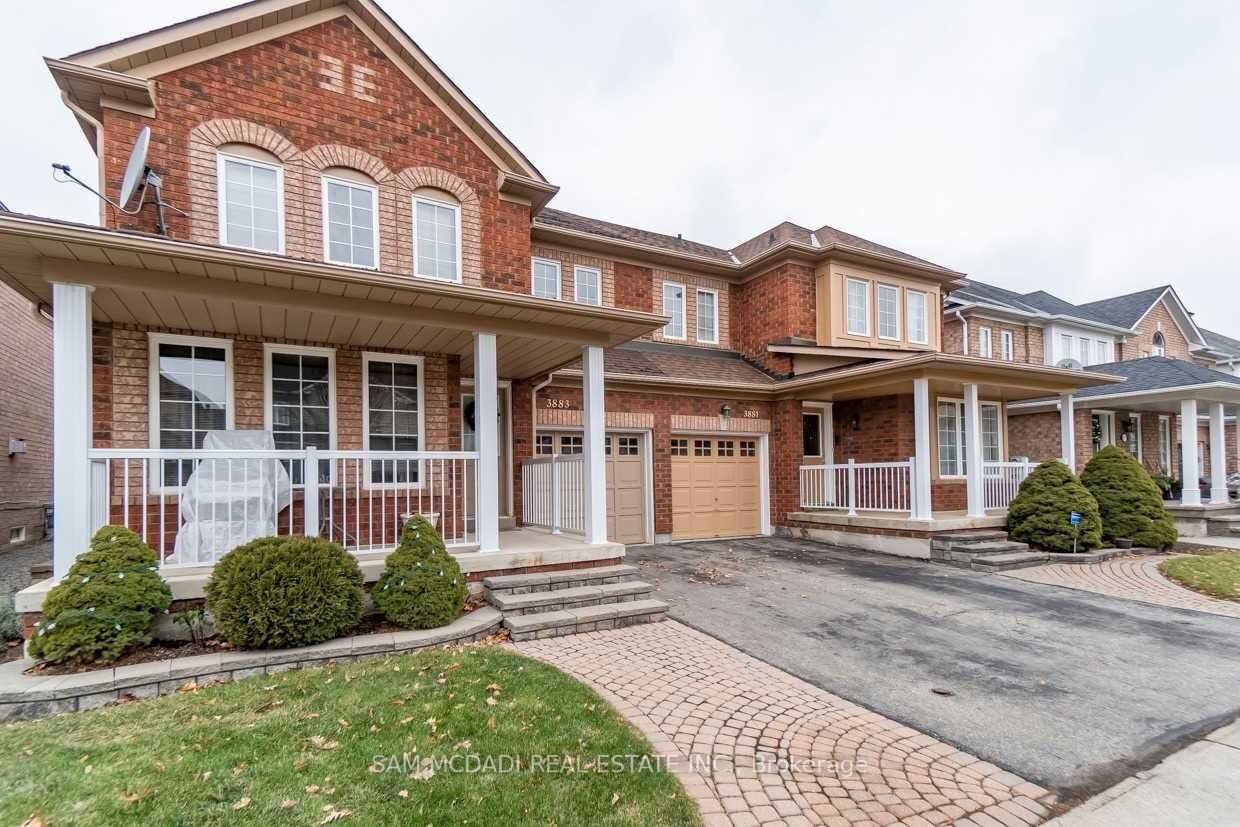 Property Photo: 3883 Barley Trail Lower ON L5M 6N2