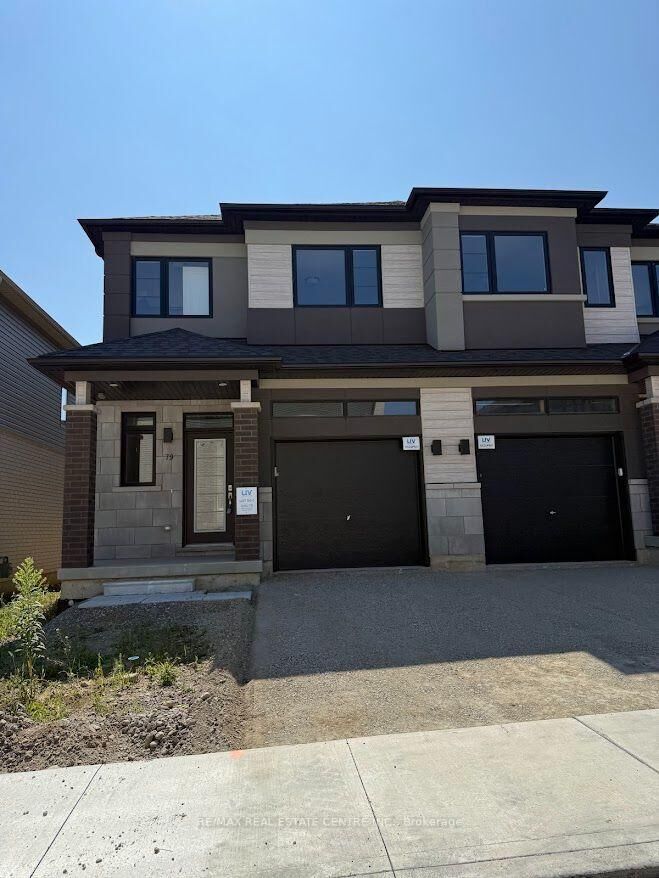 Property Photo: 660 Colborne Street W 79 ON N3T 0Y7