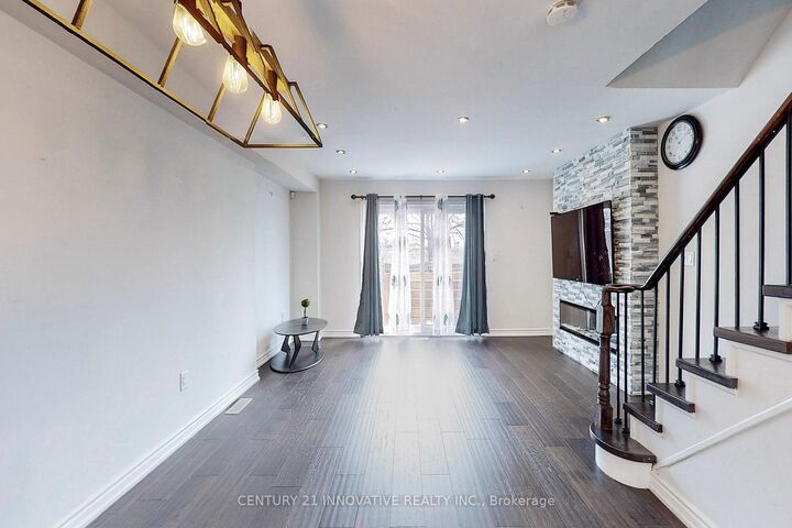 Property Photo:  1635 Pickering Parkway 18  ON L1V 6W8 