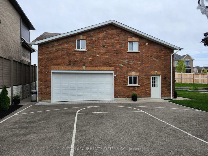 Property Photo: 8879 Heritage Road Lower ON L6Y 0E4