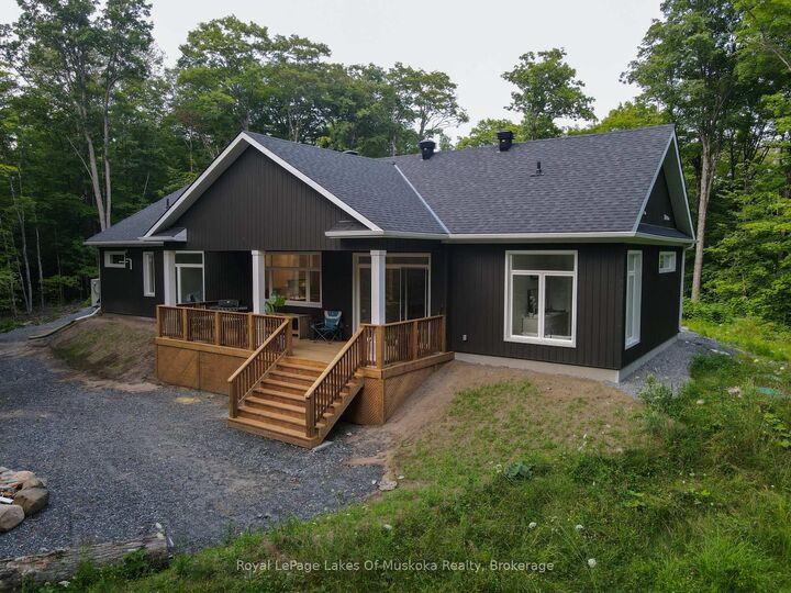 5 Flicker Lane — photo 1