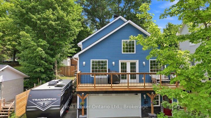 Property Photo: 1A Clarence Avenue ON L9M 1A9