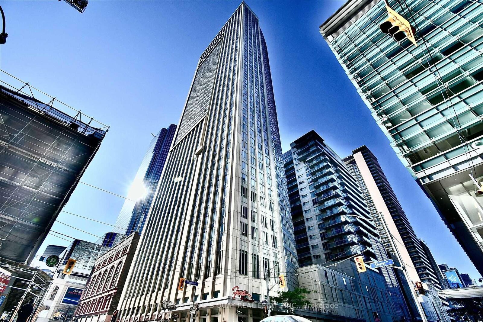 Property Photo:  200 Victoria Street 1002  ON M5B 1C8 
