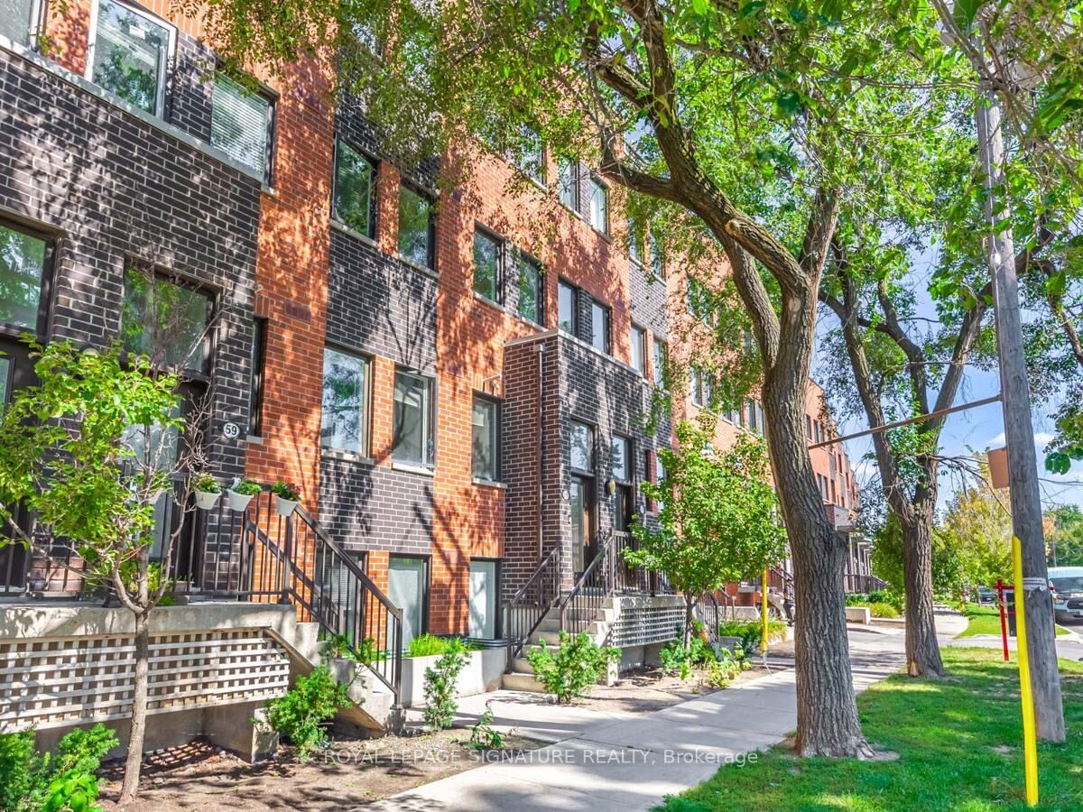 Property Photo: 68 Winston Park Boulevard 60 ON M3K 1C3