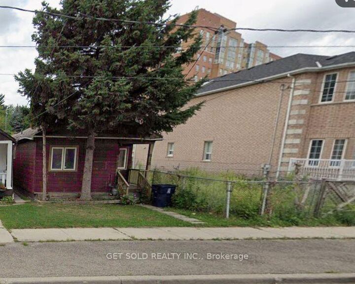 918 Keele Street — photo 1