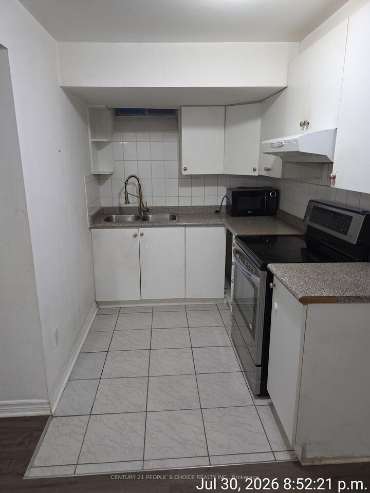 Property Photo:  84 Alfonso Crescent E Bsmt  ON L6P 1S4 
