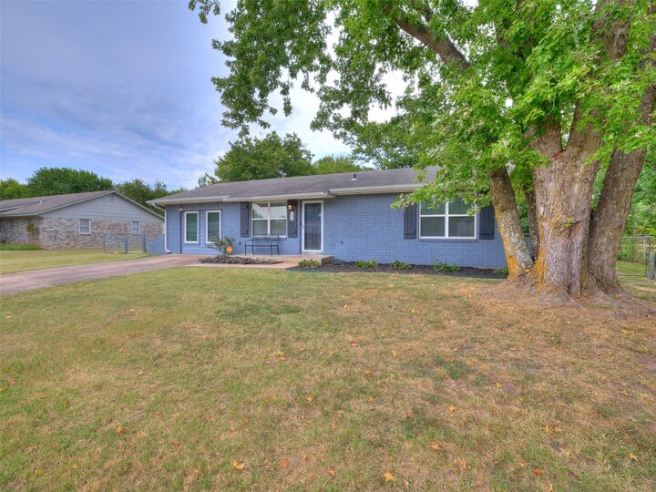 Property Photo: 22 Linda Street OK 74041