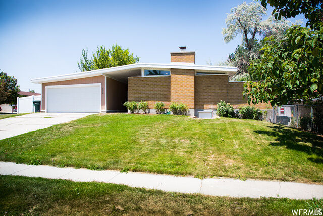Property Photo: 3830 S Market St UT 84119