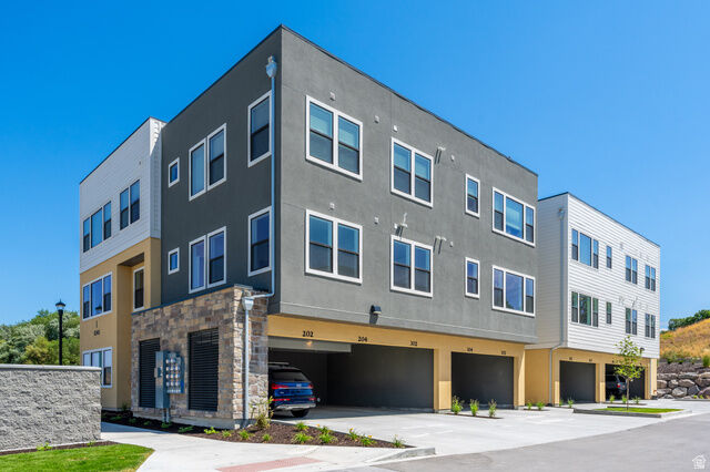 Property Photo: 718 W W Blue Magic Ln S S203 UT 84047