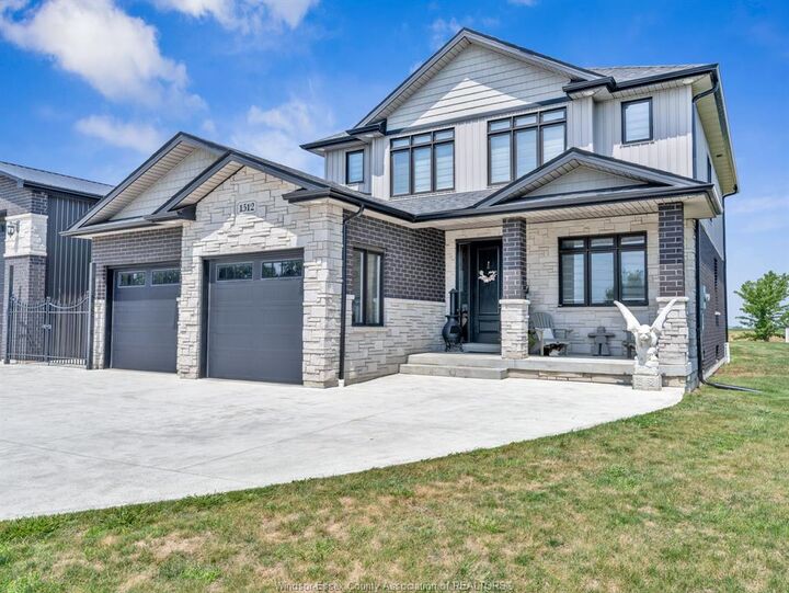 Property Photo: 1512 Sunnyside Court ON N0P 2J0