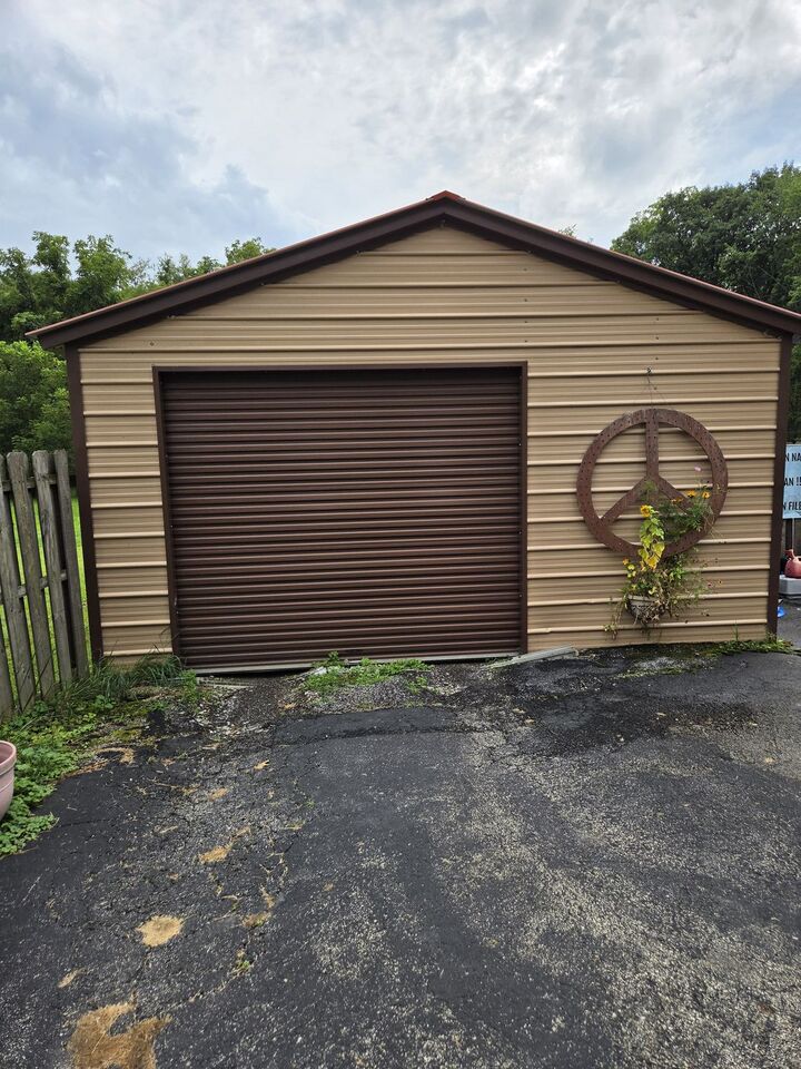 Property Photo: 123 Snydertown Road PA 15688