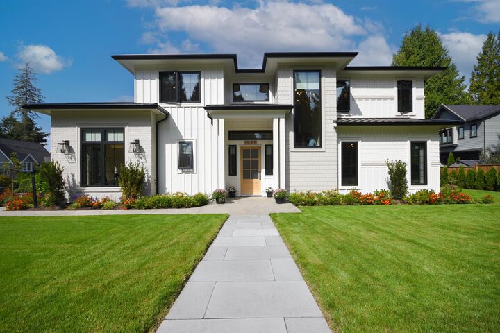 1535 128 Street — photo 1