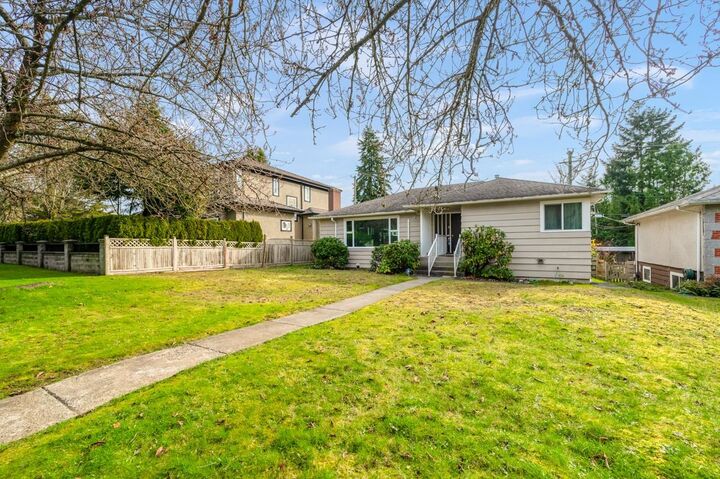 Property Photo: 6872 Heather Street BC V6P 3P6