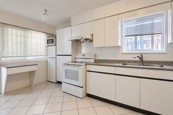 Property Photo: 1743 E 49th Avenue BC V5P 1T1