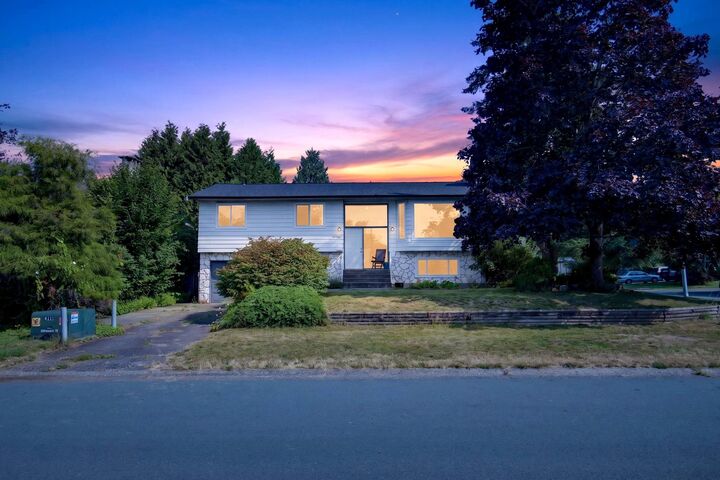 Property Photo: 33383 Whidden Avenue BC V2V 4Z6