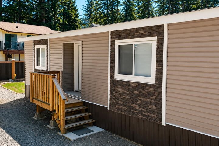 3940 204 Street — photo 1