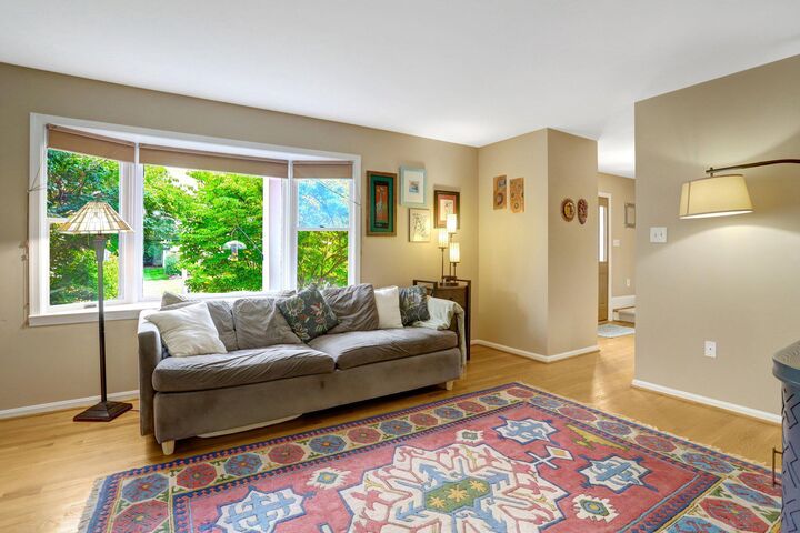 Property Photo: 5854 26th Street N VA 22207