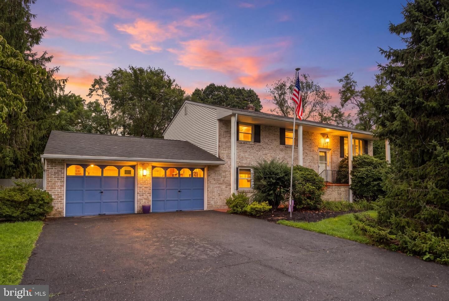 Property Photo:  426 Jennifer Drive  PA 17070 