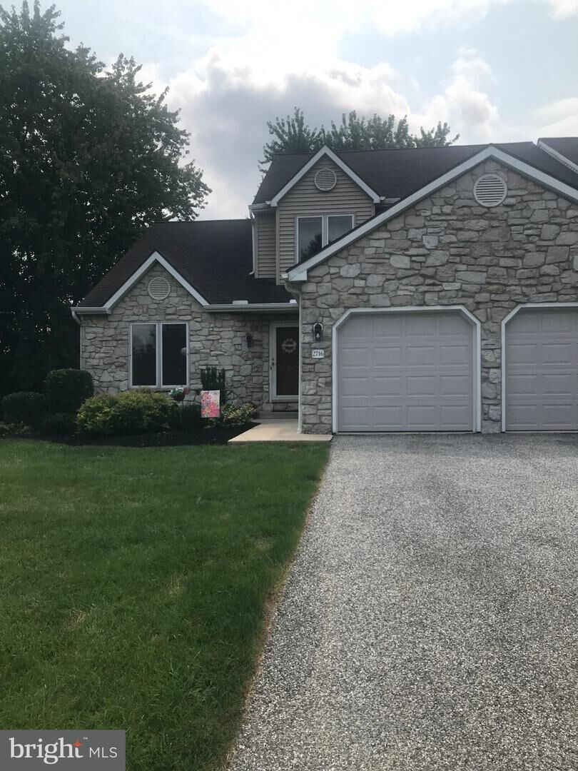 Property Photo: 2716 Fairway Drive 2716 PA 17402