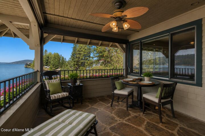 Property Photo:  4549 S Arrow Point Dr Apt 201  ID 83833 