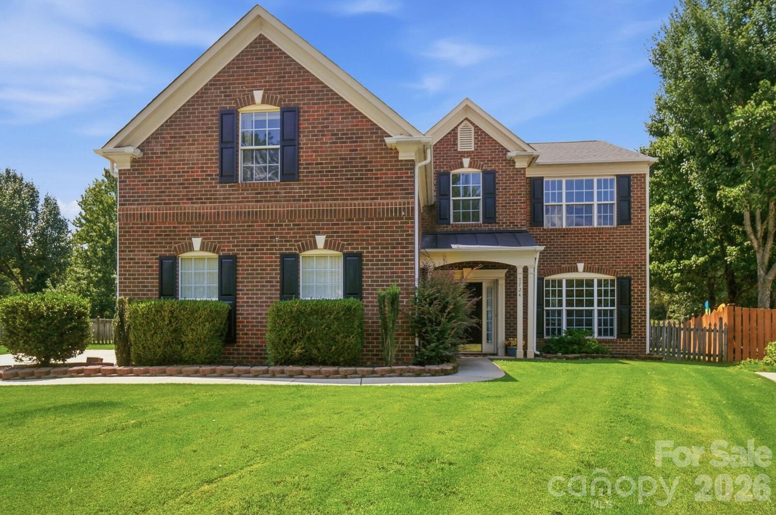 Property Photo: 7724 Dinniston Drive NC 28078