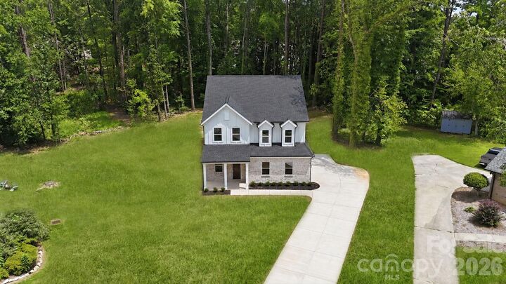 Property Photo:  612 Camelot Drive  NC 28144 