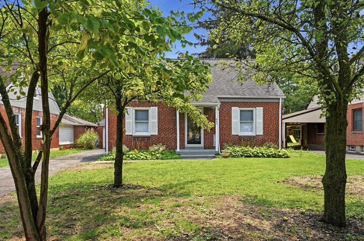 Property Photo: 883 W 9th Avenue OH 43212