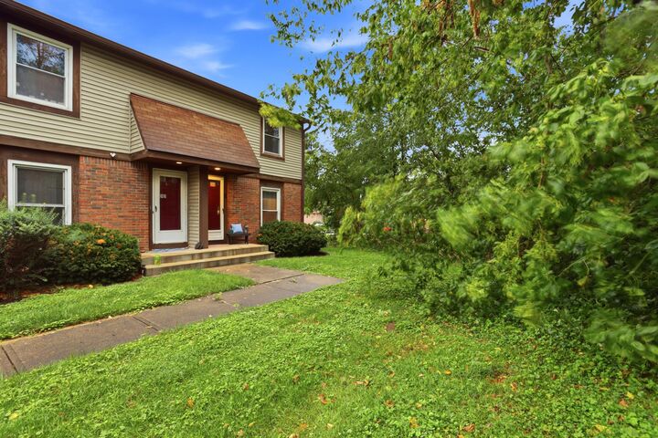 Property Photo: 1868 Stanhope Drive OH 43055