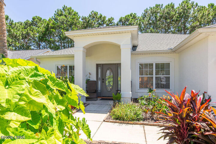 Property Photo:  205 Windsor Way  FL 32413 