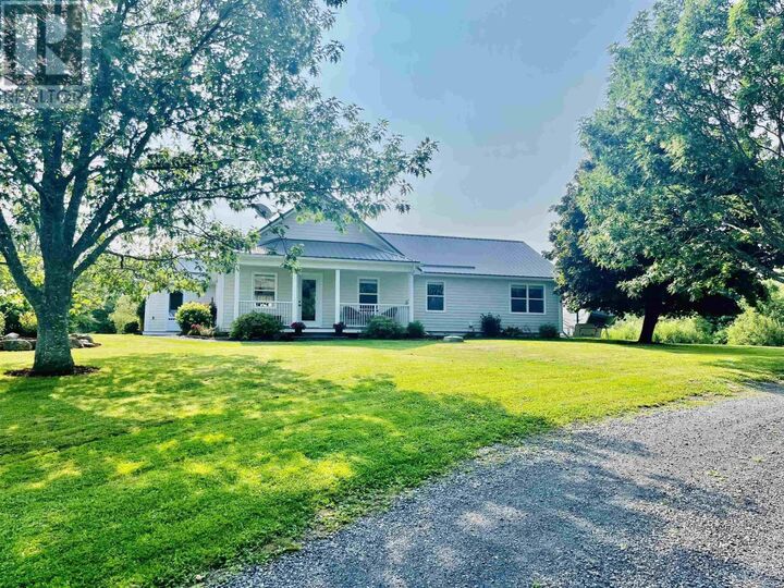 221 Harris Road — photo 1