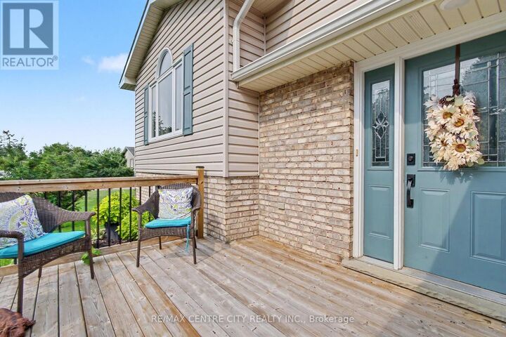 Property Photo: 17 Rose Street ON N0L 2M0