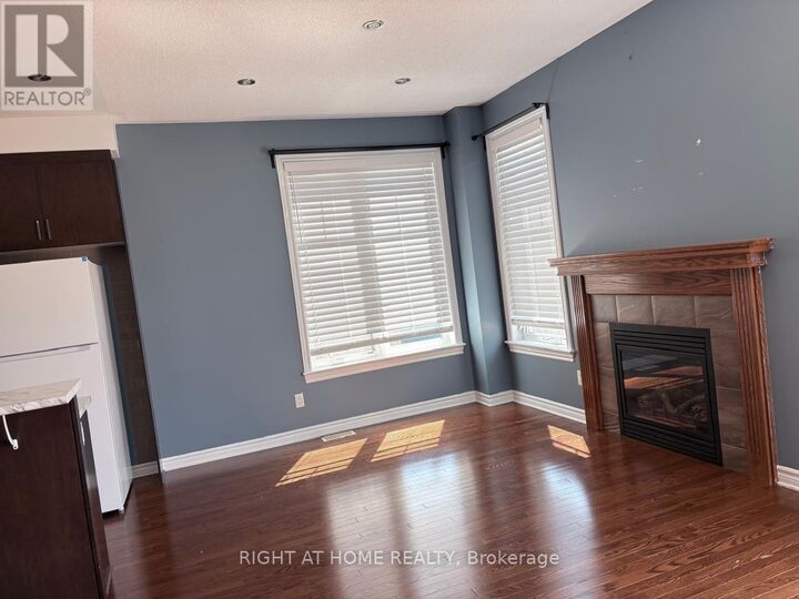 Property Photo:  2477 Regatta Avenue  ON K2J 5V6 
